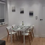 Srodmiescie Апартаменты Гданьск