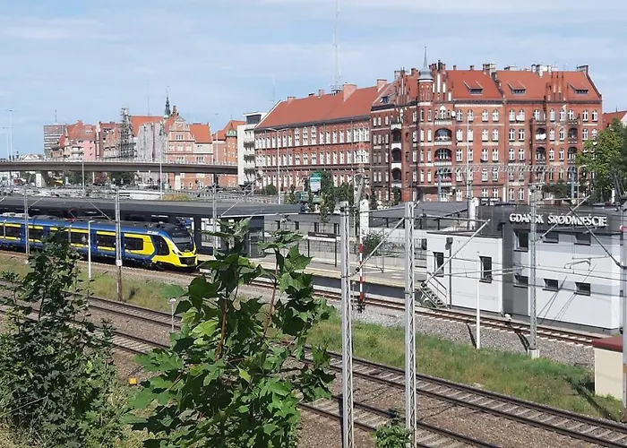 Srodmiescie アパート