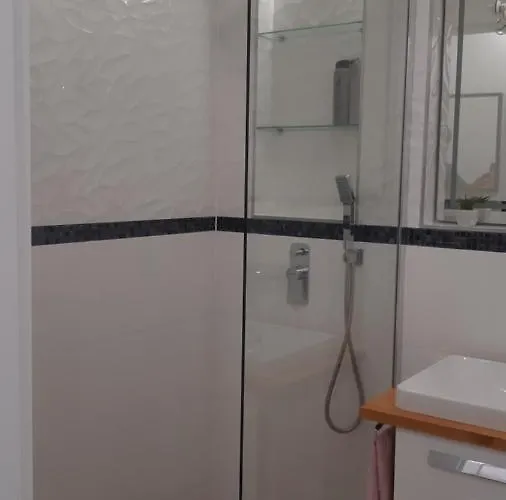 Srodmiescie アパート *